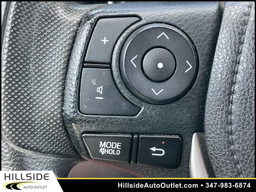Used Toyota Corolla LE 2016 | Hillside Auto Outlet. Jamaica, New York Used Toyota Corolla LE 2016 | Hillside Auto Outlet. Jamaica, New York