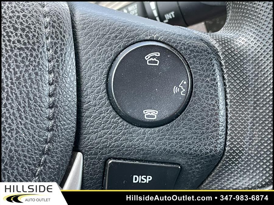 Used Toyota Corolla LE 2016 | Hillside Auto Outlet. Jamaica, New York Used Toyota Corolla LE 2016 | Hillside Auto Outlet. Jamaica, New York