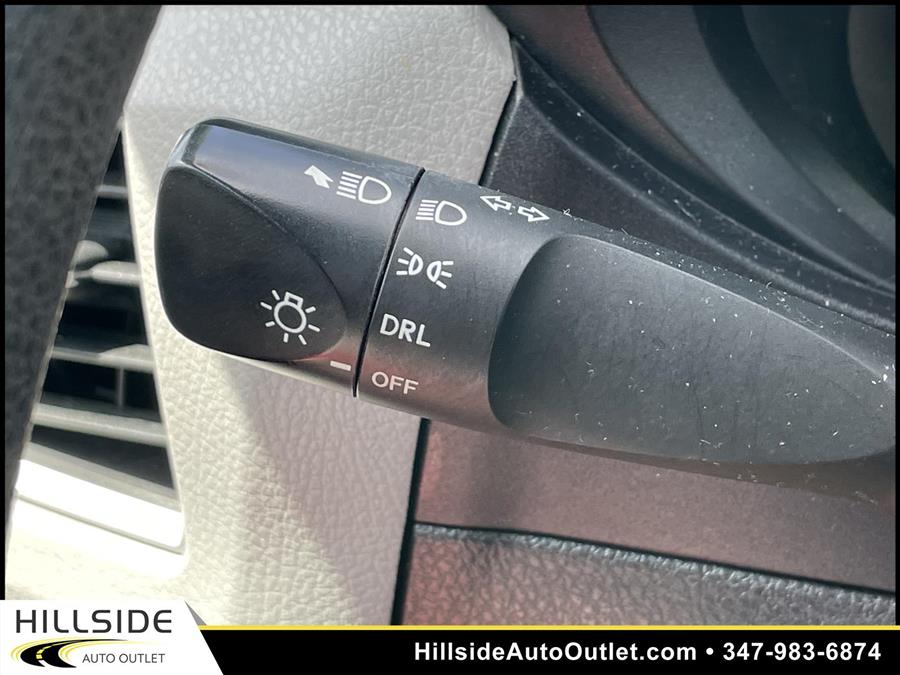 Used Toyota Corolla LE 2016 | Hillside Auto Outlet. Jamaica, New York Used Toyota Corolla LE 2016 | Hillside Auto Outlet. Jamaica, New York