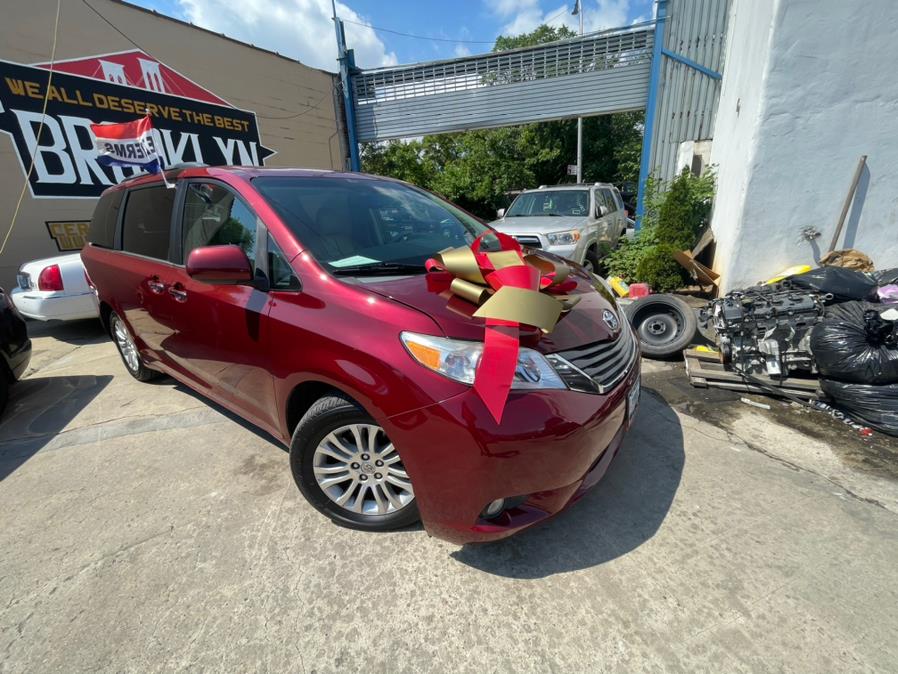 Used Toyota Sienna 5dr 7-Pass Van V6 XLE AAS FWD 2014 | Brooklyn Auto Mall LLC. Brooklyn, New York Used Toyota Sienna 5dr 7-Pass Van V6 XLE AAS FWD 2014 | Brooklyn Auto Mall LLC. Brooklyn, New York