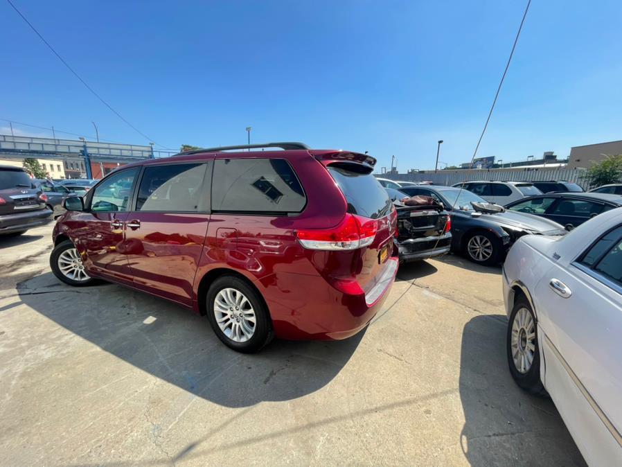 Used Toyota Sienna 5dr 7-Pass Van V6 XLE AAS FWD 2014 | Brooklyn Auto Mall LLC. Brooklyn, New York Used Toyota Sienna 5dr 7-Pass Van V6 XLE AAS FWD 2014 | Brooklyn Auto Mall LLC. Brooklyn, New York
