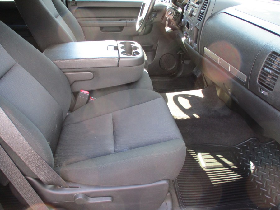 2013 Chevrolet Silverado 2500HD 4WD Ext Cab 144.2" LT, available for sale in Suffield, Connecticut | Suffield Auto LLC. Suffield, Connecticut 2013 Chevrolet Silverado 2500HD 4WD Ext Cab 144.2" LT, available for sale in Suffield, Connecticut | Suffield Auto LLC. Suffield, Connecticut