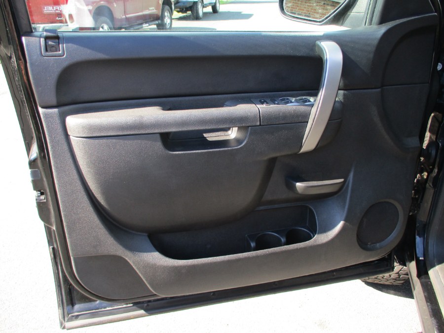 2013 Chevrolet Silverado 2500HD 4WD Ext Cab 144.2" LT, available for sale in Suffield, Connecticut | Suffield Auto LLC. Suffield, Connecticut 2013 Chevrolet Silverado 2500HD 4WD Ext Cab 144.2" LT, available for sale in Suffield, Connecticut | Suffield Auto LLC. Suffield, Connecticut