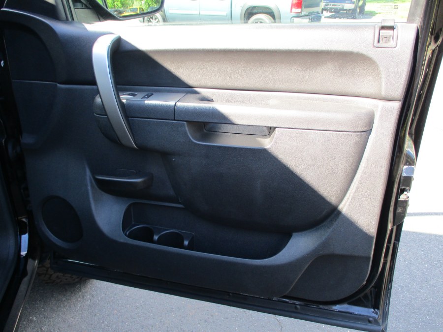2013 Chevrolet Silverado 2500HD 4WD Ext Cab 144.2" LT, available for sale in Suffield, Connecticut | Suffield Auto LLC. Suffield, Connecticut 2013 Chevrolet Silverado 2500HD 4WD Ext Cab 144.2" LT, available for sale in Suffield, Connecticut | Suffield Auto LLC. Suffield, Connecticut