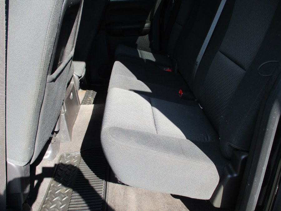 2013 Chevrolet Silverado 2500HD 4WD Ext Cab 144.2" LT, available for sale in Suffield, Connecticut | Suffield Auto LLC. Suffield, Connecticut 2013 Chevrolet Silverado 2500HD 4WD Ext Cab 144.2" LT, available for sale in Suffield, Connecticut | Suffield Auto LLC. Suffield, Connecticut