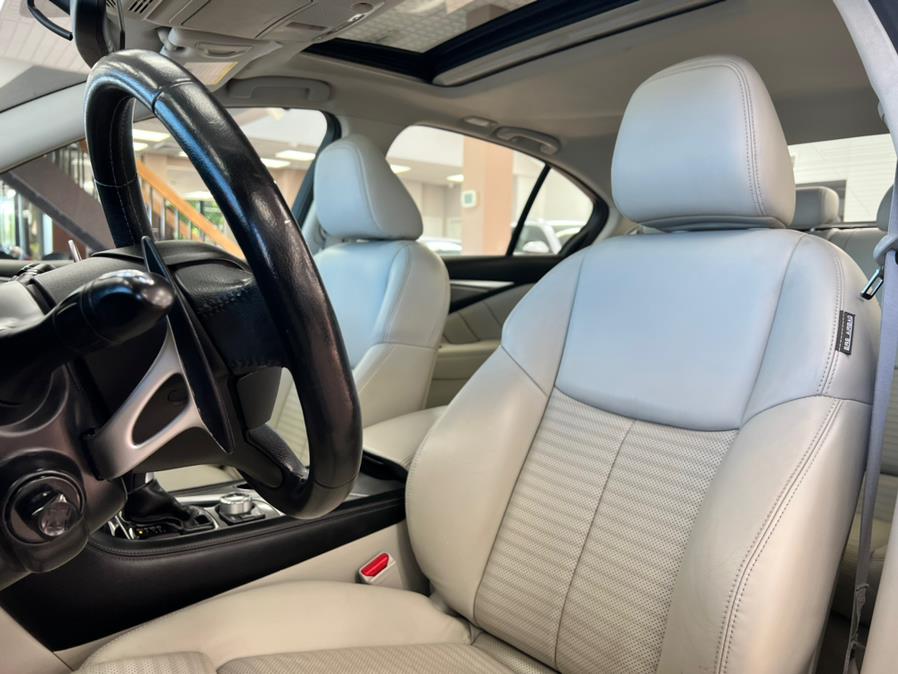Used INFINITI Q50 4dr Sdn 3.0t Red Sport 400 AWD 2016 | Power Motors East. Massapequa Park, New York Used INFINITI Q50 4dr Sdn 3.0t Red Sport 400 AWD 2016 | Power Motors East. Massapequa Park, New York