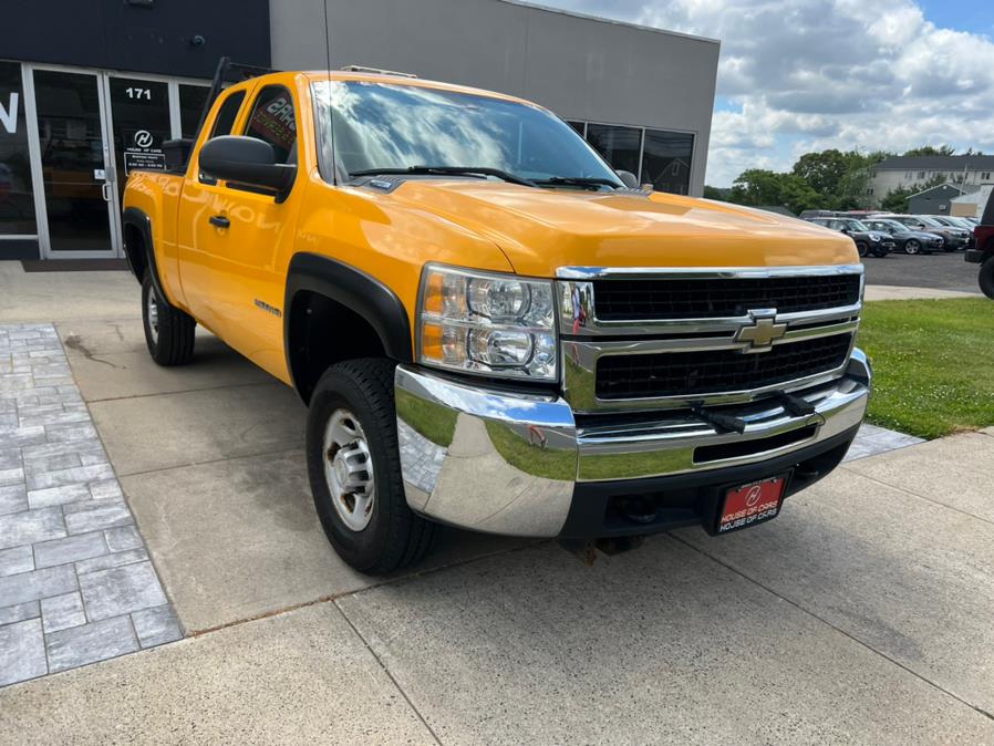 2010 Chevrolet Silverado 2500HD 4WD Ext Cab 157.5" Work Truck, available for sale in Meriden, Connecticut | House of Cars CT. Meriden, Connecticut