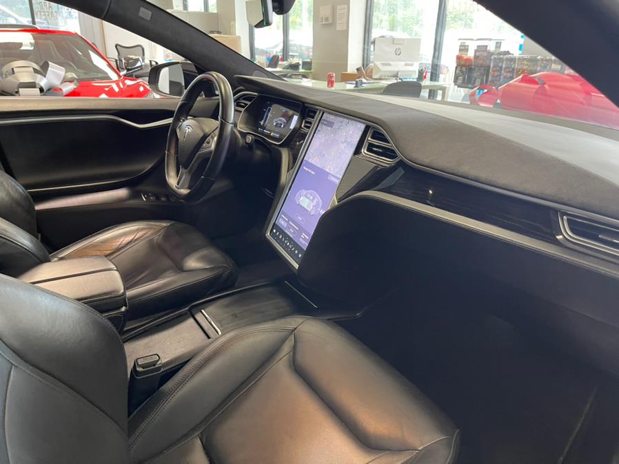 2016 Tesla Model S 4dr Sdn RWD 70 kWh Battery, available for sale in Inwood, New York | 5 Towns Drive. Inwood, New York 2016 Tesla Model S 4dr Sdn RWD 70 kWh Battery, available for sale in Inwood, New York | 5 Towns Drive. Inwood, New York