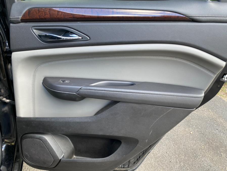 Used Cadillac SRX AWD 4dr Luxury Collection 2010 | Lava Motors 2 Inc. Canton, Connecticut Used Cadillac SRX AWD 4dr Luxury Collection 2010 | Lava Motors 2 Inc. Canton, Connecticut