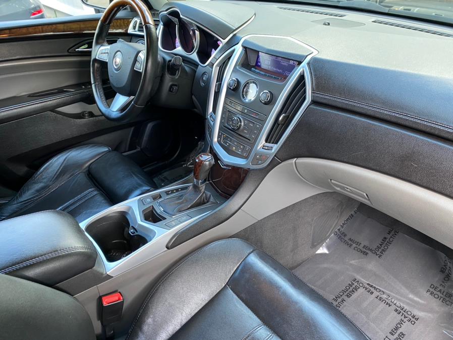 Used Cadillac SRX AWD 4dr Luxury Collection 2010 | Lava Motors 2 Inc. Canton, Connecticut Used Cadillac SRX AWD 4dr Luxury Collection 2010 | Lava Motors 2 Inc. Canton, Connecticut