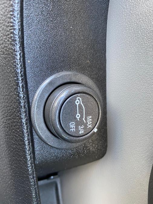 Used Cadillac SRX AWD 4dr Luxury Collection 2010 | Lava Motors 2 Inc. Canton, Connecticut Used Cadillac SRX AWD 4dr Luxury Collection 2010 | Lava Motors 2 Inc. Canton, Connecticut