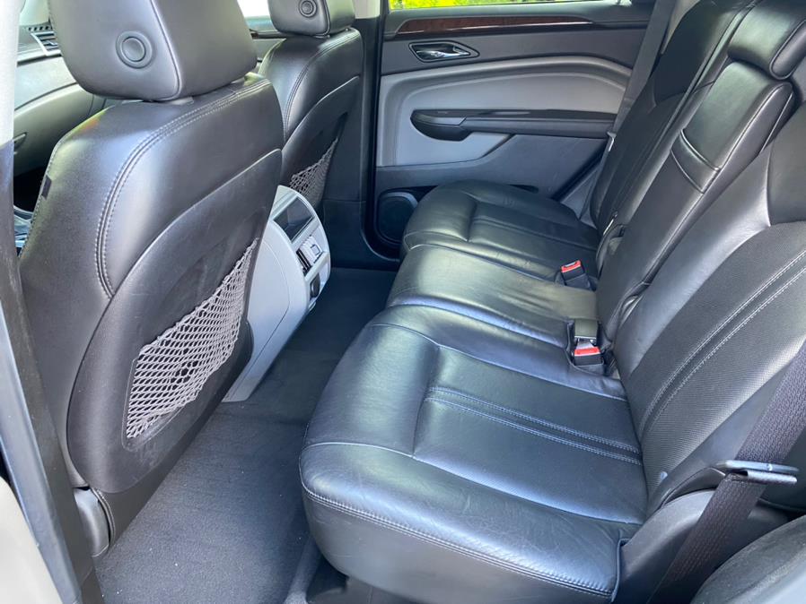 Used Cadillac SRX AWD 4dr Luxury Collection 2010 | Lava Motors 2 Inc. Canton, Connecticut Used Cadillac SRX AWD 4dr Luxury Collection 2010 | Lava Motors 2 Inc. Canton, Connecticut