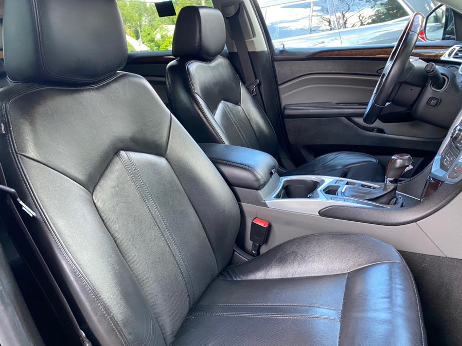 Used Cadillac SRX AWD 4dr Luxury Collection 2010 | Lava Motors 2 Inc. Canton, Connecticut Used Cadillac SRX AWD 4dr Luxury Collection 2010 | Lava Motors 2 Inc. Canton, Connecticut