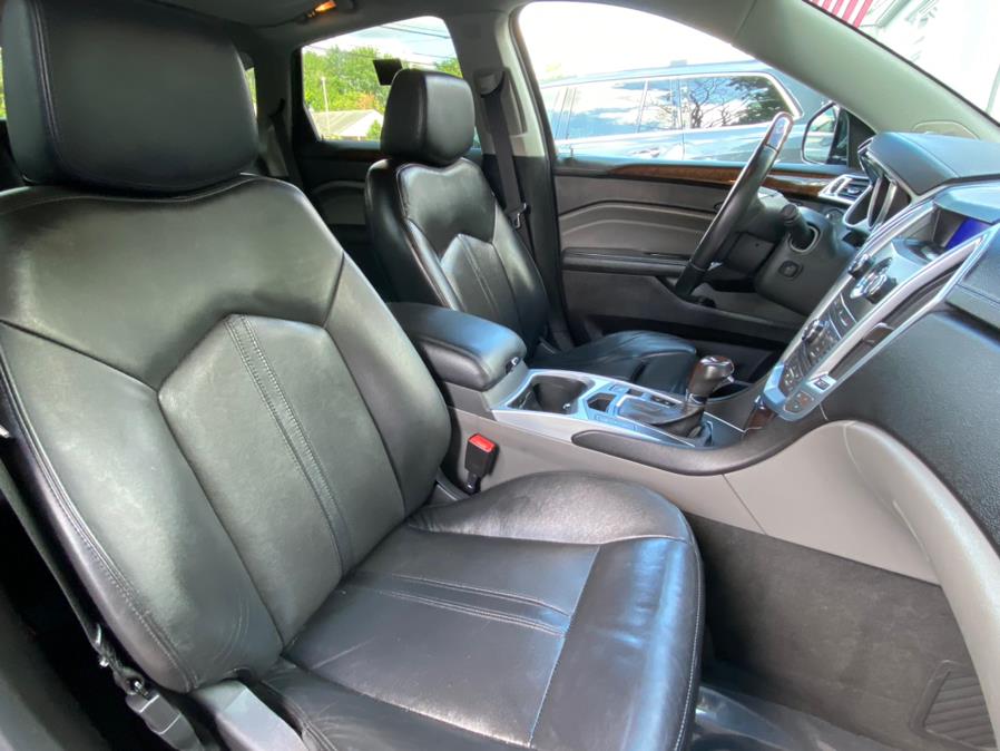 Used Cadillac SRX AWD 4dr Luxury Collection 2010 | Lava Motors 2 Inc. Canton, Connecticut Used Cadillac SRX AWD 4dr Luxury Collection 2010 | Lava Motors 2 Inc. Canton, Connecticut