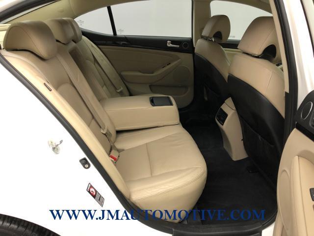 Used Kia Cadenza 4dr Sdn Premium 2014 | J&M Automotive Sls&Svc LLC. Naugatuck, Connecticut Used Kia Cadenza 4dr Sdn Premium 2014 | J&M Automotive Sls&Svc LLC. Naugatuck, Connecticut