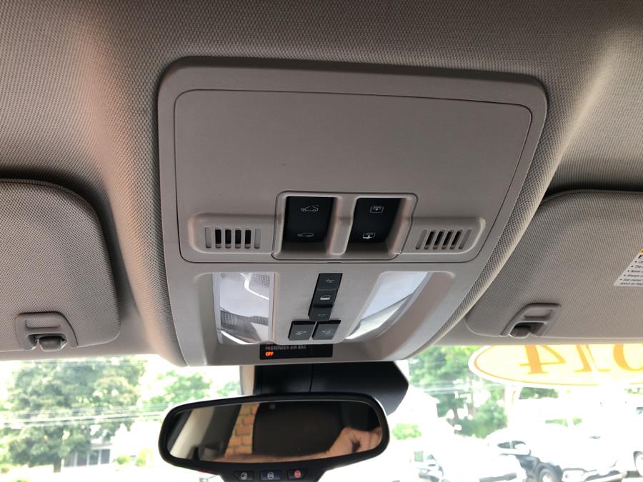 2014 Cadillac SRX AWD 4dr Luxury Collection, available for sale in Waterbury, Connecticut | National Auto Brokers, Inc.. Waterbury, Connecticut 2014 Cadillac SRX AWD 4dr Luxury Collection, available for sale in Waterbury, Connecticut | National Auto Brokers, Inc.. Waterbury, Connecticut