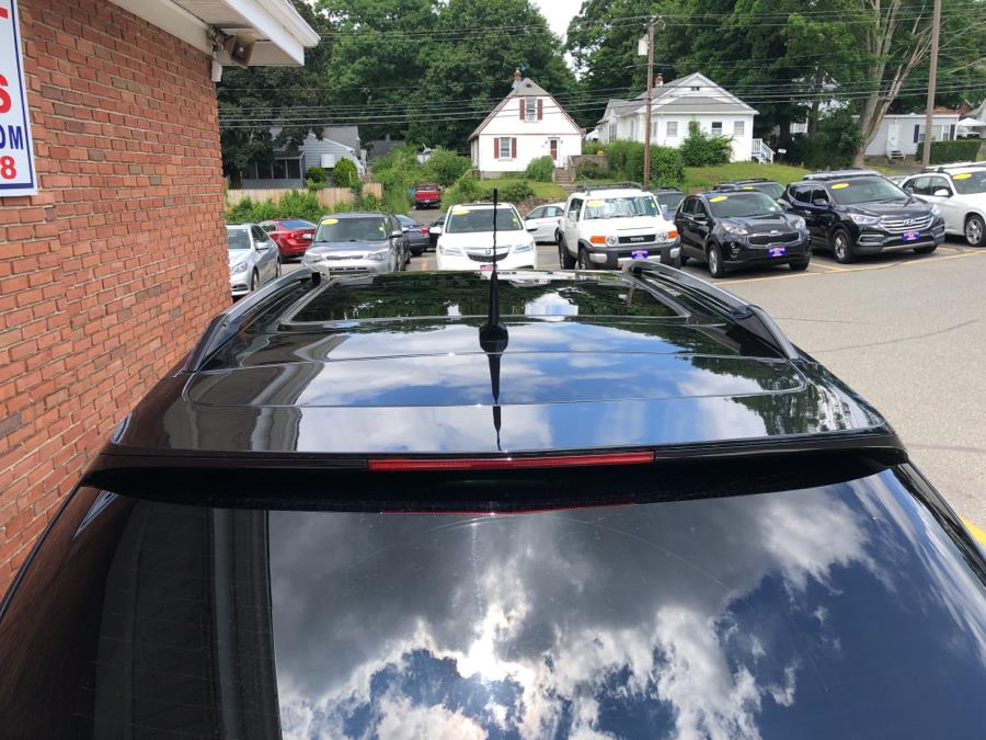 2014 Cadillac SRX AWD 4dr Luxury Collection, available for sale in Waterbury, Connecticut | National Auto Brokers, Inc.. Waterbury, Connecticut 2014 Cadillac SRX AWD 4dr Luxury Collection, available for sale in Waterbury, Connecticut | National Auto Brokers, Inc.. Waterbury, Connecticut