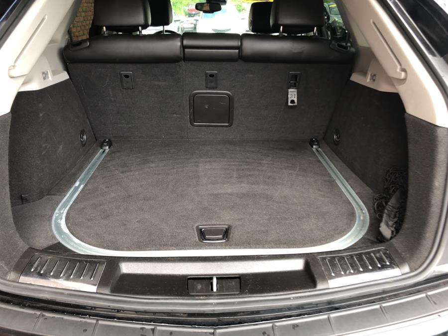 2014 Cadillac SRX AWD 4dr Luxury Collection, available for sale in Waterbury, Connecticut | National Auto Brokers, Inc.. Waterbury, Connecticut 2014 Cadillac SRX AWD 4dr Luxury Collection, available for sale in Waterbury, Connecticut | National Auto Brokers, Inc.. Waterbury, Connecticut