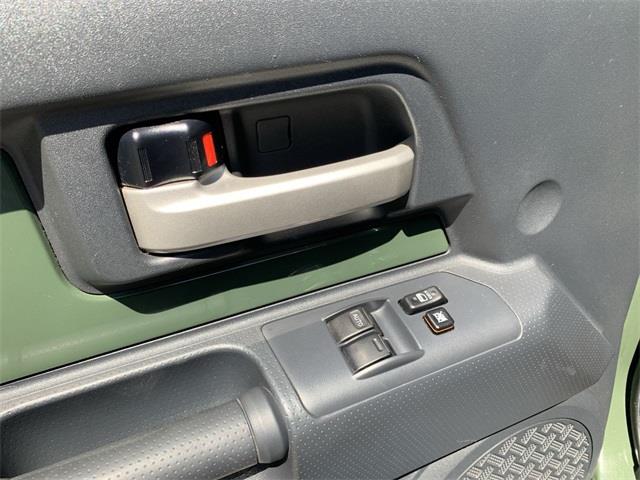 2010 Toyota Fj Cruiser Base, available for sale in Stratford, Connecticut | Wiz Leasing Inc. Stratford, Connecticut 2010 Toyota Fj Cruiser Base, available for sale in Stratford, Connecticut | Wiz Leasing Inc. Stratford, Connecticut