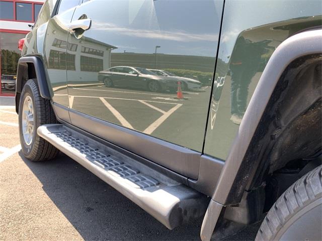 2010 Toyota Fj Cruiser Base, available for sale in Stratford, Connecticut | Wiz Leasing Inc. Stratford, Connecticut 2010 Toyota Fj Cruiser Base, available for sale in Stratford, Connecticut | Wiz Leasing Inc. Stratford, Connecticut