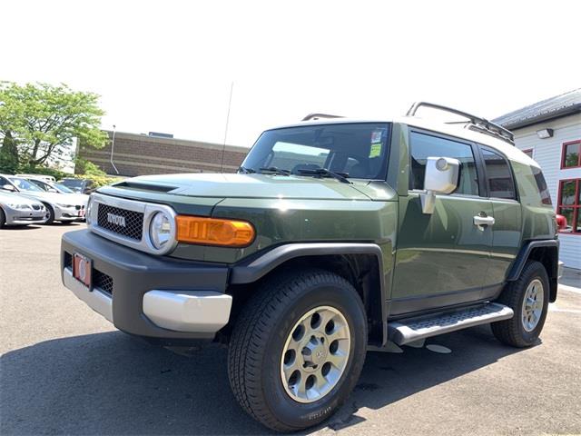 2010 Toyota Fj Cruiser Base, available for sale in Stratford, Connecticut | Wiz Leasing Inc. Stratford, Connecticut 2010 Toyota Fj Cruiser Base, available for sale in Stratford, Connecticut | Wiz Leasing Inc. Stratford, Connecticut