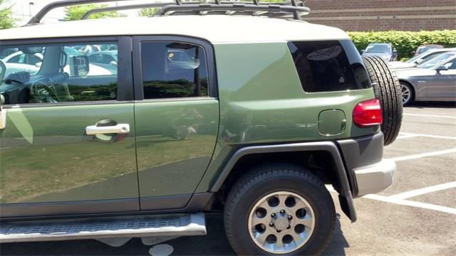 2010 Toyota Fj Cruiser Base, available for sale in Stratford, Connecticut | Wiz Leasing Inc. Stratford, Connecticut 2010 Toyota Fj Cruiser Base, available for sale in Stratford, Connecticut | Wiz Leasing Inc. Stratford, Connecticut