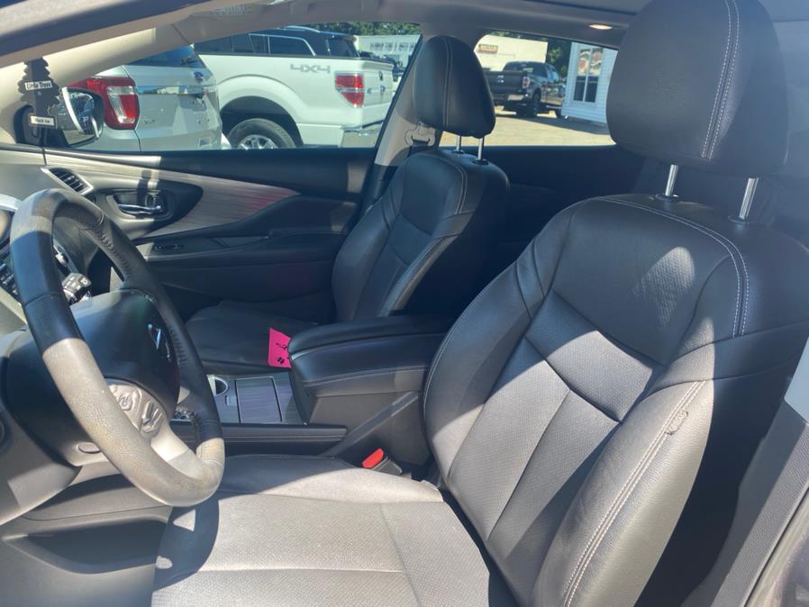 2017 Nissan Murano 2017.5 FWD SL, available for sale in Agawam, Massachusetts | Malkoon Motors. Agawam, Massachusetts 2017 Nissan Murano 2017.5 FWD SL, available for sale in Agawam, Massachusetts | Malkoon Motors. Agawam, Massachusetts