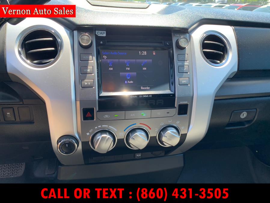 Used Toyota Tundra 4WD Truck Double Cab 5.7L V8 6-Spd AT SR (Natl) 2015 | Vernon Auto Sale & Service. Manchester, Connecticut Used Toyota Tundra 4WD Truck Double Cab 5.7L V8 6-Spd AT SR (Natl) 2015 | Vernon Auto Sale & Service. Manchester, Connecticut