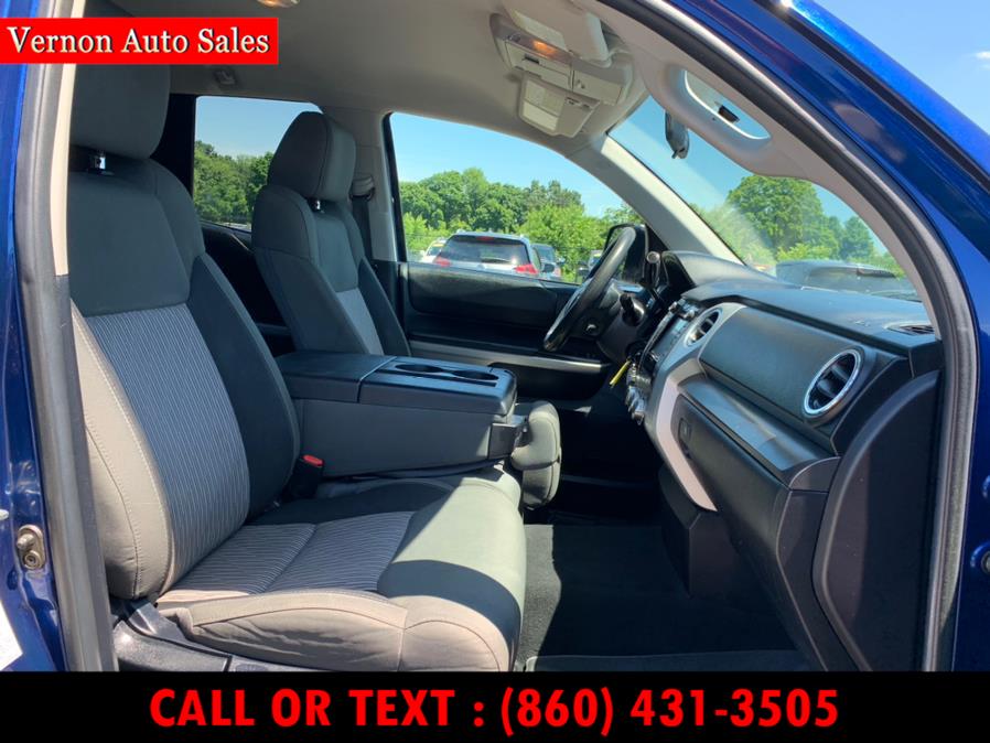 Used Toyota Tundra 4WD Truck Double Cab 5.7L V8 6-Spd AT SR (Natl) 2015 | Vernon Auto Sale & Service. Manchester, Connecticut Used Toyota Tundra 4WD Truck Double Cab 5.7L V8 6-Spd AT SR (Natl) 2015 | Vernon Auto Sale & Service. Manchester, Connecticut