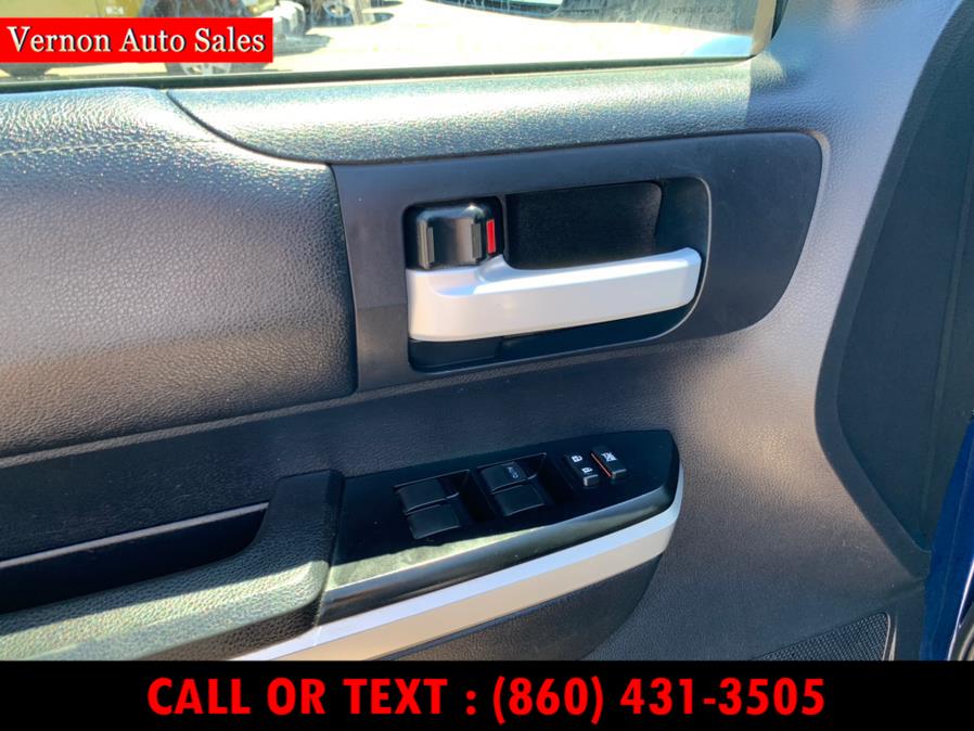 Used Toyota Tundra 4WD Truck Double Cab 5.7L V8 6-Spd AT SR (Natl) 2015 | Vernon Auto Sale & Service. Manchester, Connecticut Used Toyota Tundra 4WD Truck Double Cab 5.7L V8 6-Spd AT SR (Natl) 2015 | Vernon Auto Sale & Service. Manchester, Connecticut
