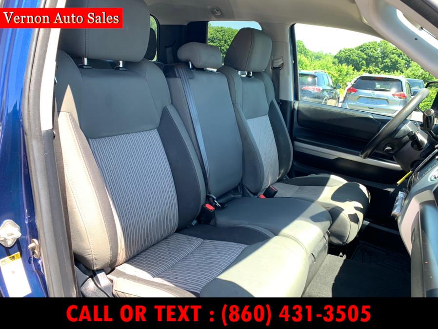 Used Toyota Tundra 4WD Truck Double Cab 5.7L V8 6-Spd AT SR (Natl) 2015 | Vernon Auto Sale & Service. Manchester, Connecticut Used Toyota Tundra 4WD Truck Double Cab 5.7L V8 6-Spd AT SR (Natl) 2015 | Vernon Auto Sale & Service. Manchester, Connecticut