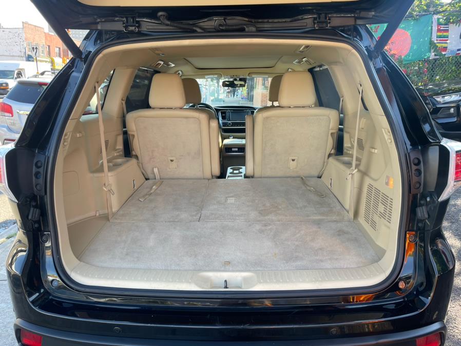 Used Toyota Highlander Limited Platinum 2015 | Sylhet Motors Inc.. Jamaica, New York Used Toyota Highlander Limited Platinum 2015 | Sylhet Motors Inc.. Jamaica, New York