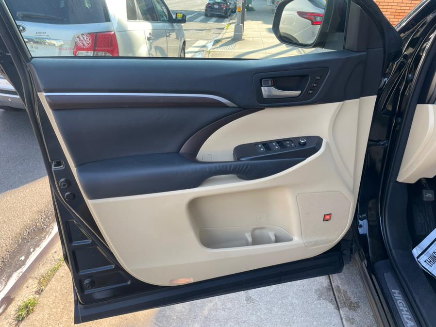 Used Toyota Highlander Limited Platinum 2015 | Sylhet Motors Inc.. Jamaica, New York Used Toyota Highlander Limited Platinum 2015 | Sylhet Motors Inc.. Jamaica, New York