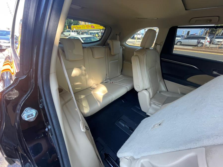 Used Toyota Highlander Limited Platinum 2015 | Sylhet Motors Inc.. Jamaica, New York Used Toyota Highlander Limited Platinum 2015 | Sylhet Motors Inc.. Jamaica, New York