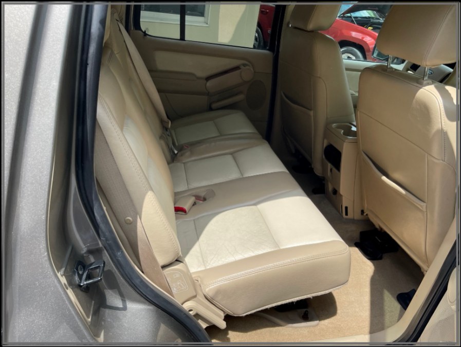 2006 Ford Explorer 4dr 114" WB 4.0L Eddie Bauer 4WD, available for sale in Huntington Station, New York | My Auto Inc.. Huntington Station, New York 2006 Ford Explorer 4dr 114" WB 4.0L Eddie Bauer 4WD, available for sale in Huntington Station, New York | My Auto Inc.. Huntington Station, New York