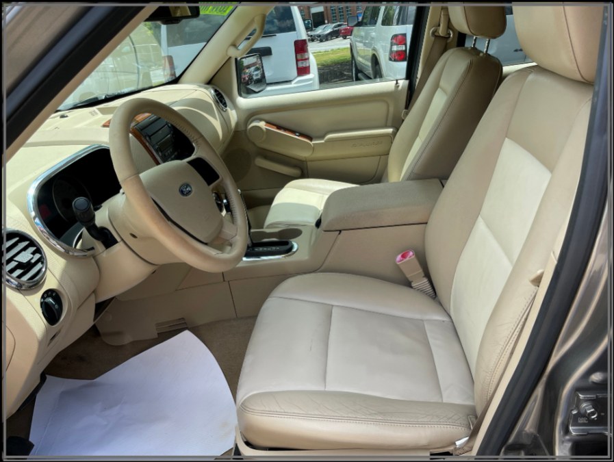 2006 Ford Explorer 4dr 114" WB 4.0L Eddie Bauer 4WD, available for sale in Huntington Station, New York | My Auto Inc.. Huntington Station, New York 2006 Ford Explorer 4dr 114" WB 4.0L Eddie Bauer 4WD, available for sale in Huntington Station, New York | My Auto Inc.. Huntington Station, New York