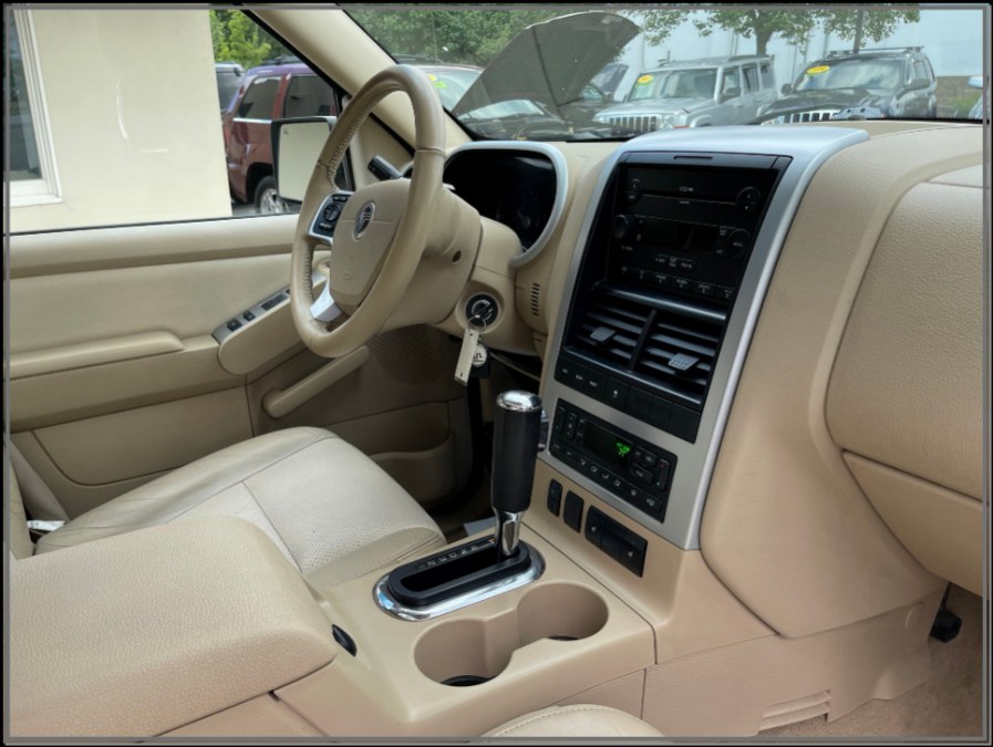 2006 Mercury Mountaineer 4dr Luxury AWD, available for sale in Huntington Station, New York | My Auto Inc.. Huntington Station, New York 2006 Mercury Mountaineer 4dr Luxury AWD, available for sale in Huntington Station, New York | My Auto Inc.. Huntington Station, New York