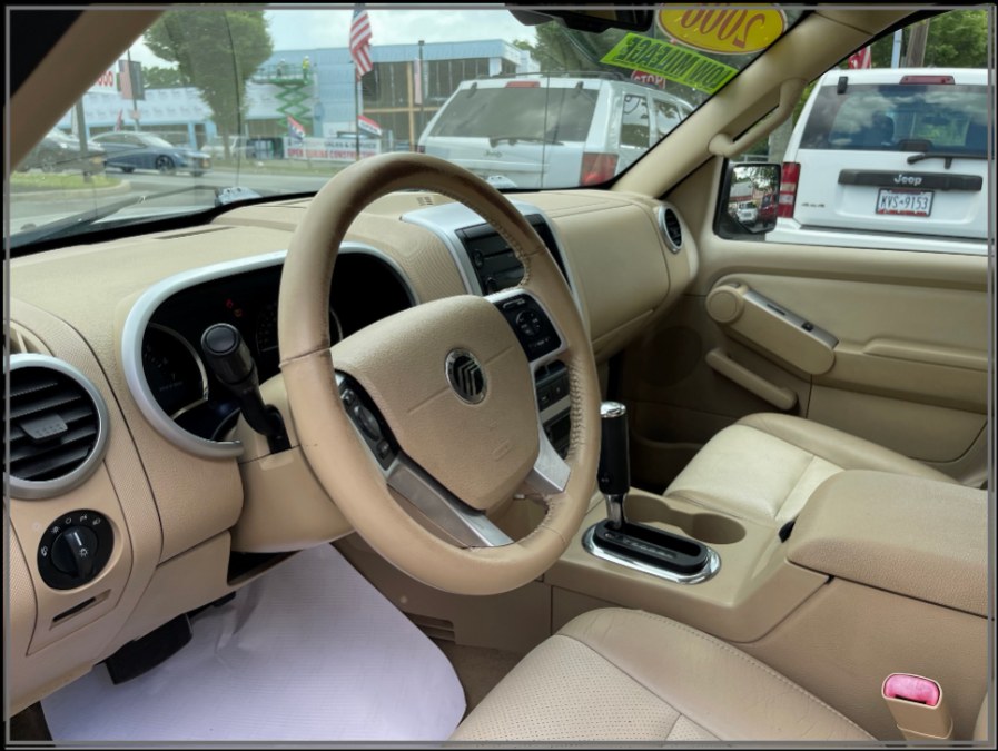 2006 Mercury Mountaineer 4dr Luxury AWD, available for sale in Huntington Station, New York | My Auto Inc.. Huntington Station, New York 2006 Mercury Mountaineer 4dr Luxury AWD, available for sale in Huntington Station, New York | My Auto Inc.. Huntington Station, New York