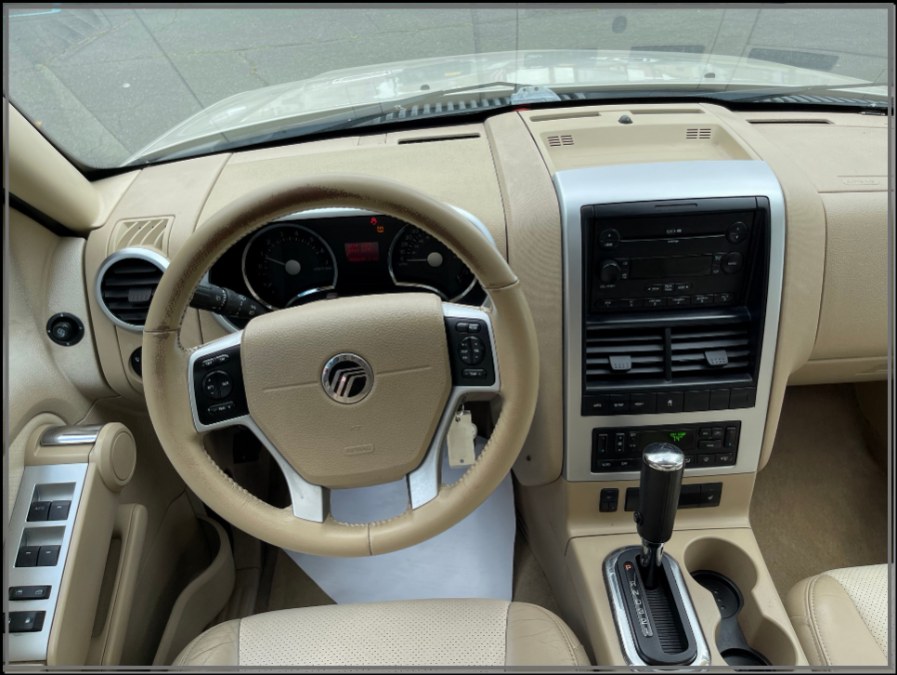 2006 Mercury Mountaineer 4dr Luxury AWD, available for sale in Huntington Station, New York | My Auto Inc.. Huntington Station, New York 2006 Mercury Mountaineer 4dr Luxury AWD, available for sale in Huntington Station, New York | My Auto Inc.. Huntington Station, New York