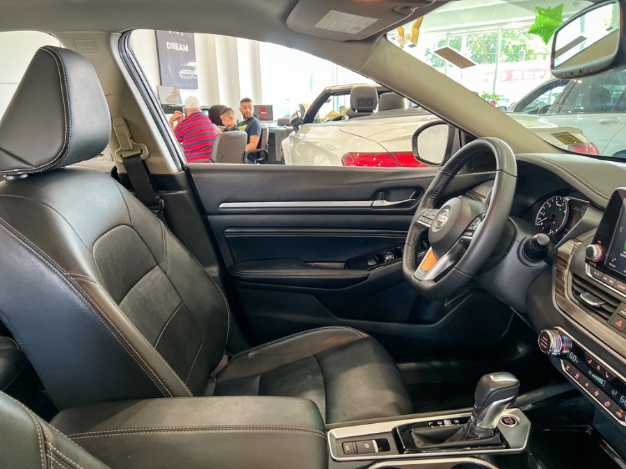 2020 Nissan Altima 2.5 SL Sedan, available for sale in Franklin Square, New York | Luxury Motor Club. Franklin Square, New York 2020 Nissan Altima 2.5 SL Sedan, available for sale in Franklin Square, New York | Luxury Motor Club. Franklin Square, New York