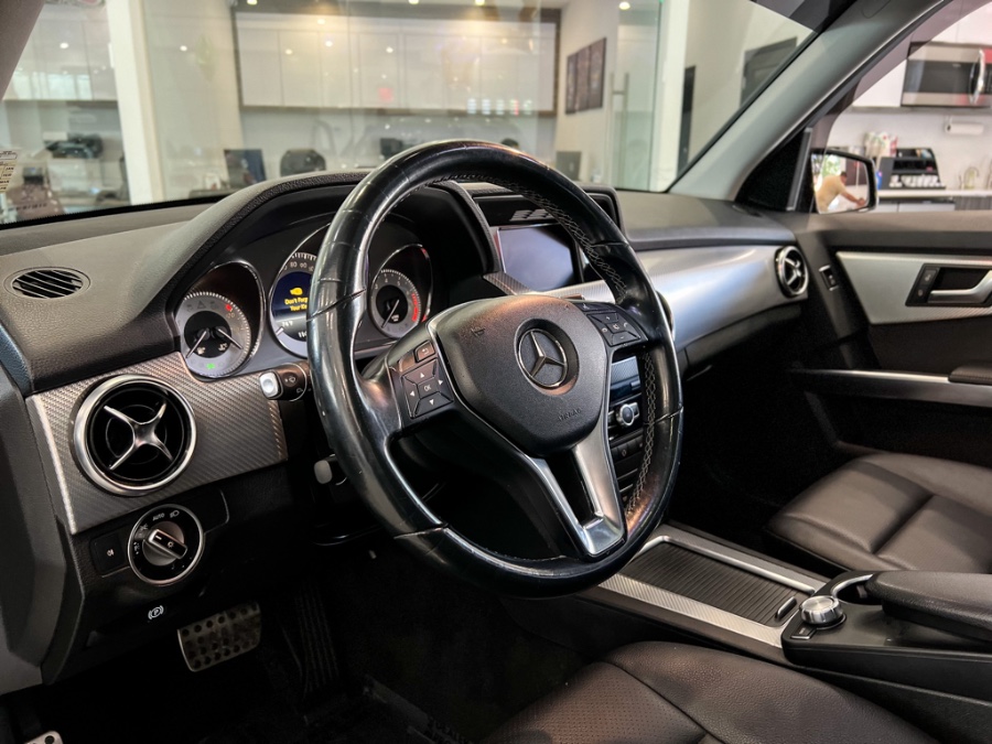 2014 Mercedes-Benz GLK-Class 4MATIC 4dr GLK350, available for sale in Franklin Square, New York | Luxury Motor Club. Franklin Square, New York 2014 Mercedes-Benz GLK-Class 4MATIC 4dr GLK350, available for sale in Franklin Square, New York | Luxury Motor Club. Franklin Square, New York
