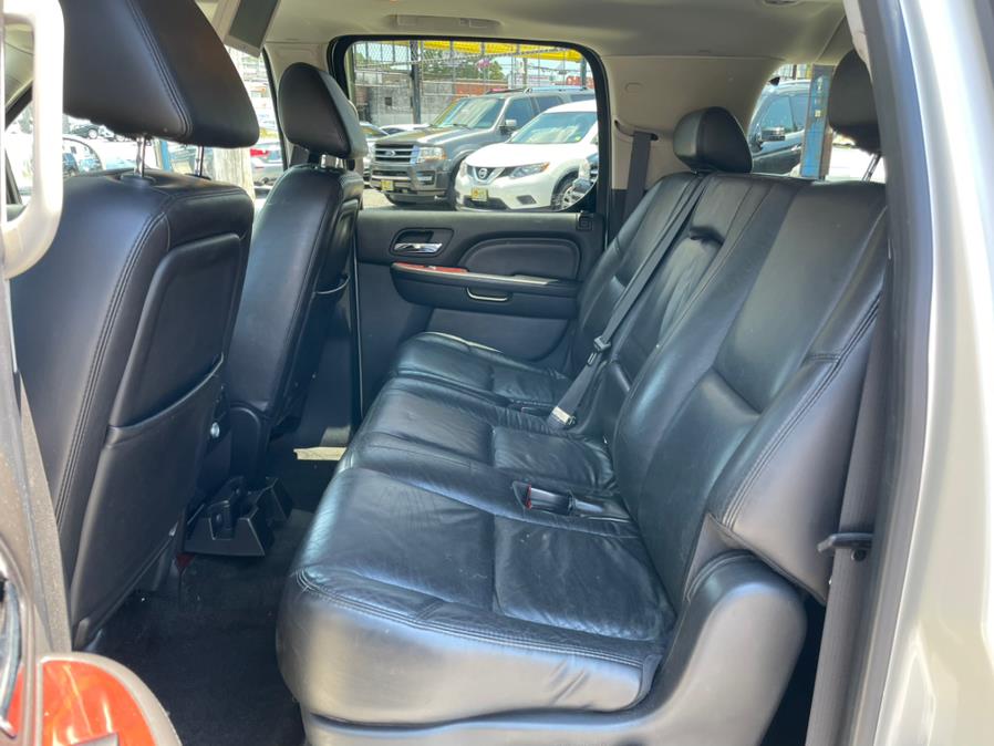 2007 Cadillac Escalade ESV AWD 4dr, available for sale in Brooklyn, NY