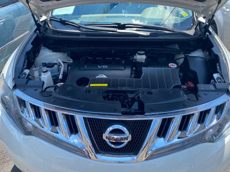 2010 Nissan Murano AWD 4dr LE, available for sale in Middle Village, New York | Middle Village Motors . Middle Village, New York 2010 Nissan Murano AWD 4dr LE, available for sale in Middle Village, New York | Middle Village Motors . Middle Village, New York