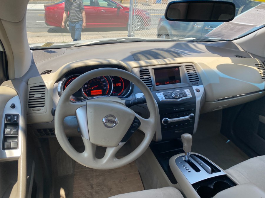2010 Nissan Murano AWD 4dr LE, available for sale in Middle Village, New York | Middle Village Motors . Middle Village, New York 2010 Nissan Murano AWD 4dr LE, available for sale in Middle Village, New York | Middle Village Motors . Middle Village, New York