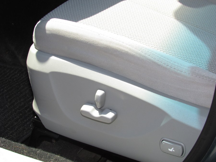 Used Subaru Forester 4dr Man 2.5X Premium 2012 | United Auto Sales of E Windsor, Inc. East Windsor, Connecticut Used Subaru Forester 4dr Man 2.5X Premium 2012 | United Auto Sales of E Windsor, Inc. East Windsor, Connecticut