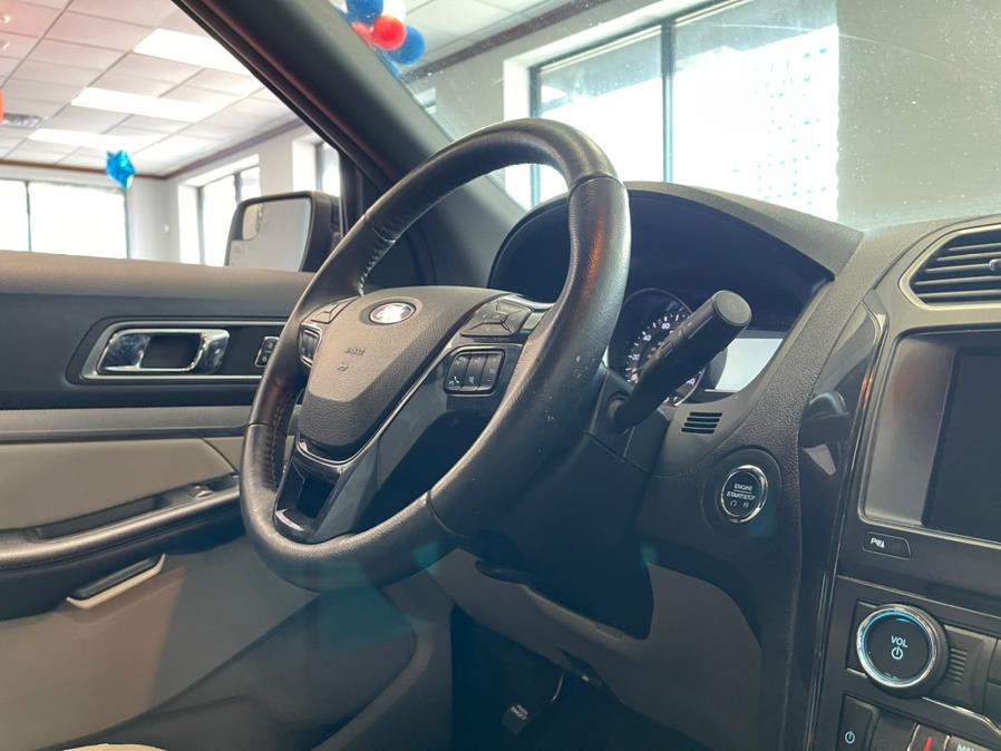 2018 Ford Explorer XLT FWD, available for sale in Inwood, New York | 5 Towns Drive. Inwood, New York 2018 Ford Explorer XLT FWD, available for sale in Inwood, New York | 5 Towns Drive. Inwood, New York