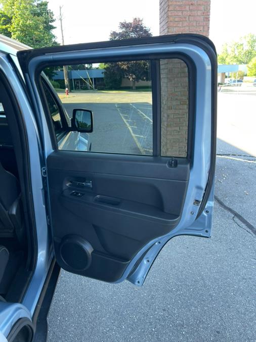 Used Jeep Liberty 4WD 4dr Sport 2012 | Supreme Automotive. New Britain, Connecticut Used Jeep Liberty 4WD 4dr Sport 2012 | Supreme Automotive. New Britain, Connecticut