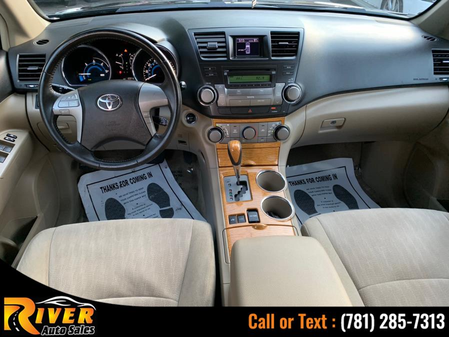 2009 Toyota Highlander Hybrid 4WD 4dr (Natl), available for sale in Malden, Massachusetts | River Auto Sales. Malden, Massachusetts 2009 Toyota Highlander Hybrid 4WD 4dr (Natl), available for sale in Malden, Massachusetts | River Auto Sales. Malden, Massachusetts