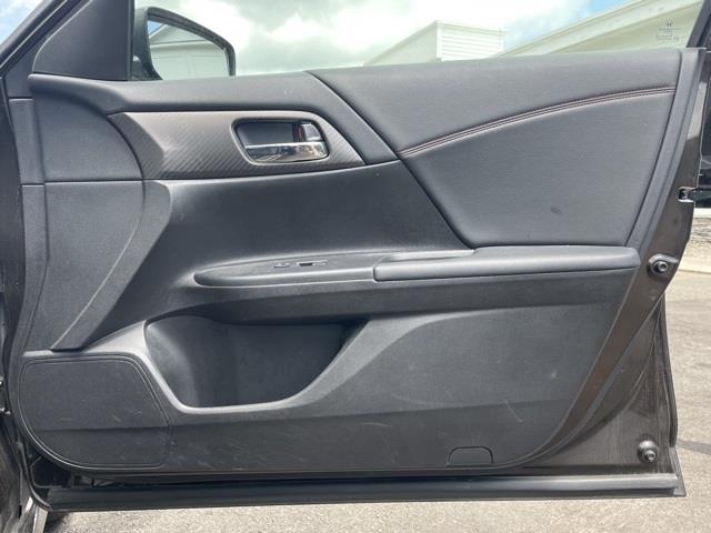 Used Honda Accord Sport Special Edition 2017 | Blasius Federal Road. Brookfield, Connecticut Used Honda Accord Sport Special Edition 2017 | Blasius Federal Road. Brookfield, Connecticut