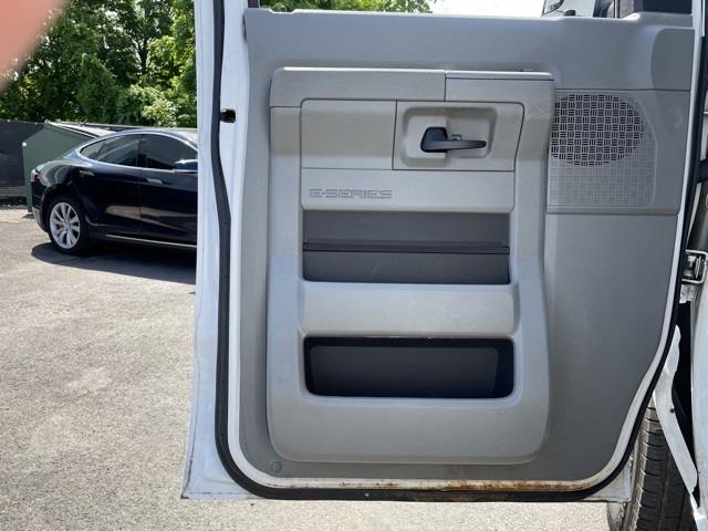 Used Ford E-250 Commercial 2013 | Blasius of Danbury. Danbury, Connecticut Used Ford E-250 Commercial 2013 | Blasius of Danbury. Danbury, Connecticut